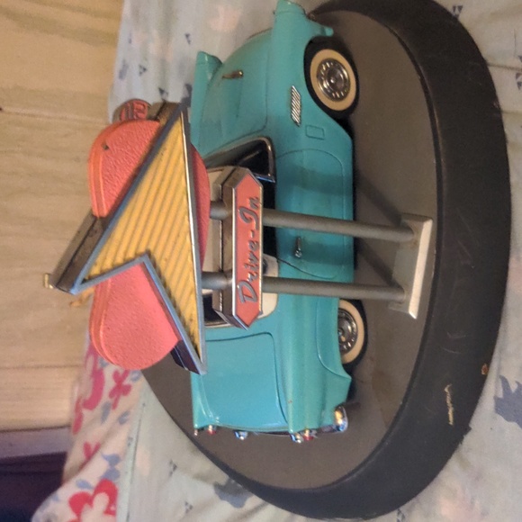 1992 Franklin Mint Dine-In Menu Moveable Vintage Car Girl Food Roller Skates - Picture 3 of 16